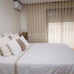 Appartement Meublé 100 m² – Dernier Étage – Maarif Extension