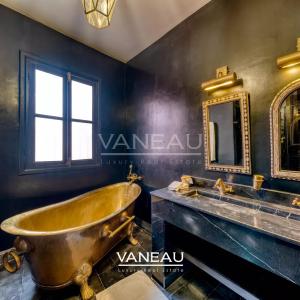 Riad d'exception  5 chambres  à Laksour