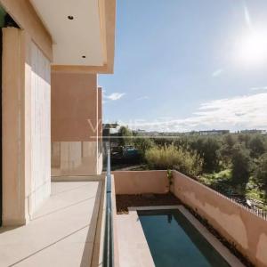 **À Vendre Villa  sur le Golf Akenza à Marrakech**