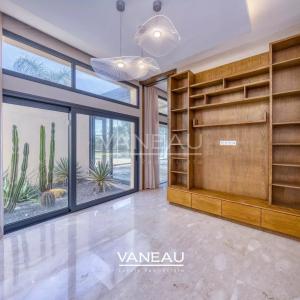 Grande villa en premiere ligne de golf à Almaaden