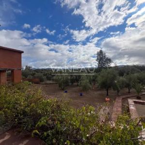 ***Maison VNA sur 6700m² de terrain Rte de l'Ourika***