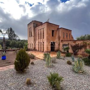 ***Maison VNA sur 6700m² de terrain Rte de l'Ourika***