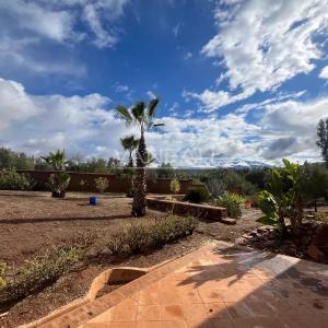 ***Maison VNA sur 6700m² de terrain Rte de l'Ourika***