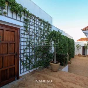 SOMPTUEUSE PROPRIÉTÉ DOMINANT LA MER À VENDRE SUR TANGER