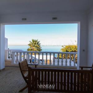 SOMPTUEUSE PROPRIÉTÉ DOMINANT LA MER À VENDRE SUR TANGER