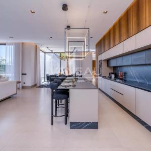 VILLA PLAIN-PIED 4 SUITES