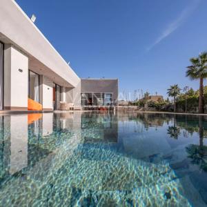 VILLA PLAIN-PIED 4 SUITES