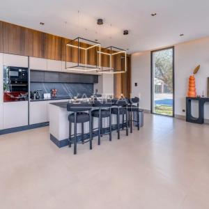 VILLA PLAIN-PIED 4 SUITES