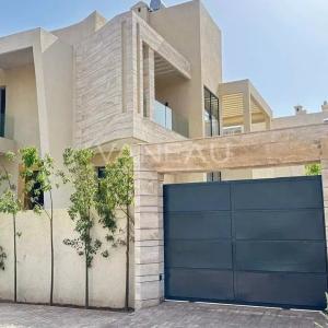 ***Villa 5 chambres avec piscine***