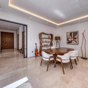 ****Villa moderne avec piscine dans residence****