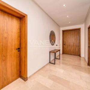 ****Villa moderne avec piscine dans residence****