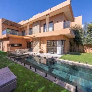 ****Villa moderne avec piscine dans residence****
