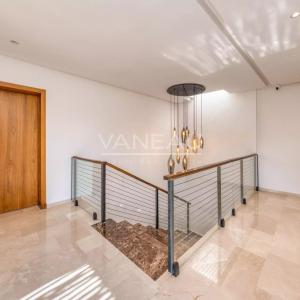 ****Villa moderne avec piscine dans residence****