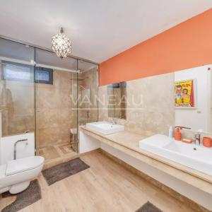 **** Maison Familiale Targa****