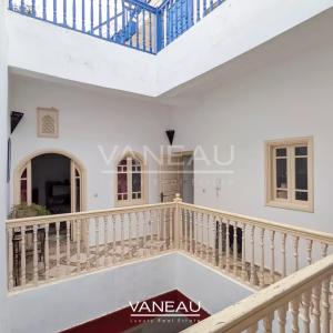 RIAD VUE SUR LE PORT ET L’OCÉAN – EXCLUSIVITÉ VANEAU