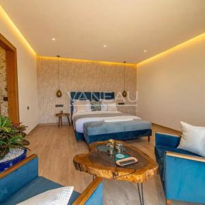 Grande villa 8 chambres route de Ourzazate