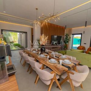 Grande villa 8 chambres route de Ourzazate