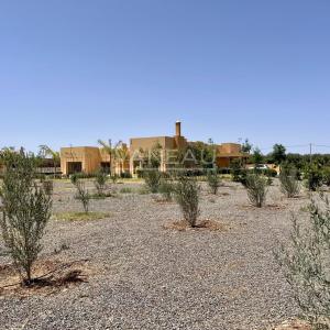 Villa de Plain-Pied sur un Hectare Arboré