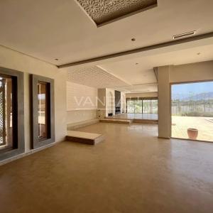 Villa de Plain-Pied sur un Hectare Arboré
