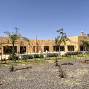 Villa de Plain-Pied sur un Hectare Arboré