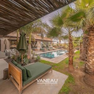 Superbe Villa Front de Golf Amelkis