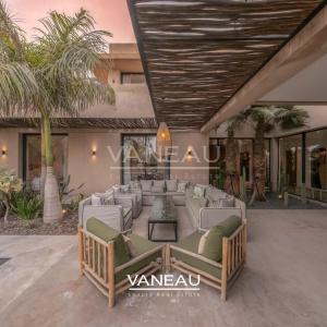 Superbe Villa Front de Golf Amelkis