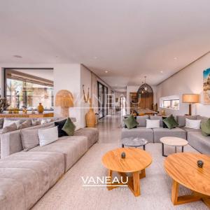 Superbe Villa Front de Golf Amelkis