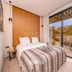 Superbe Villa Front de Golf Amelkis