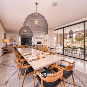 Superbe Villa Front de Golf Amelkis