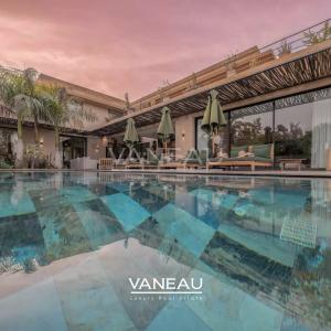 Superbe Villa Front de Golf Amelkis