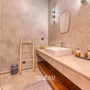 Superbe Villa Front de Golf Amelkis