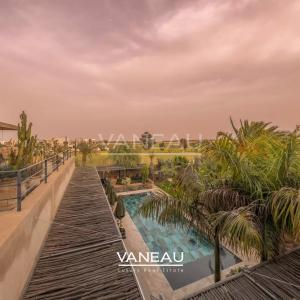 Superbe Villa Front de Golf Amelkis