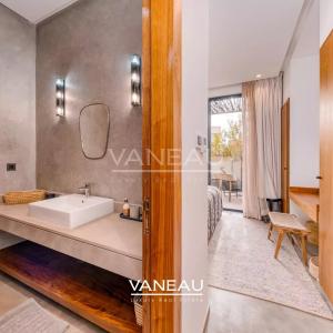 Superbe Villa Front de Golf Amelkis