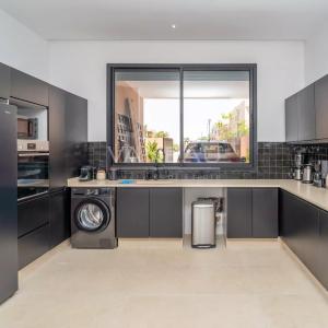 SUPERBE VILLA NEUVE 4 SUITES