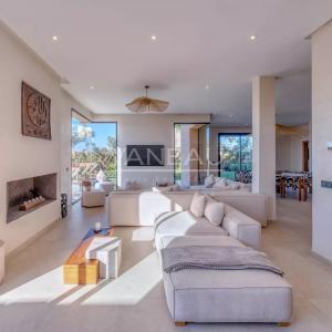 SUPERBE VILLA NEUVE 4 SUITES