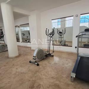 bel appartement 2 chambres avec piscine et salle de sport