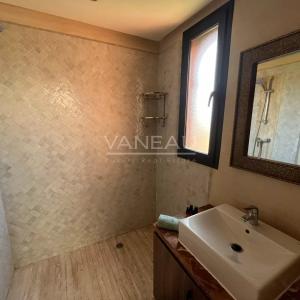 Villa  km 6 route de Fés