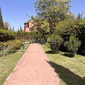 Villa  km 6 route de Fés