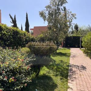 Villa  km 6 route de Fés