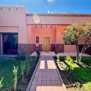 Jolie villa 3 chambres route de Fes avec piscine