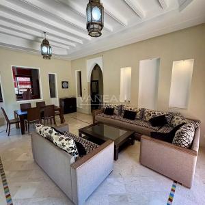 Jolie villa 3 chambres route de Fes avec piscine