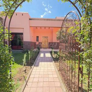 Jolie villa 3 chambres route de Fes avec piscine