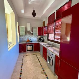 Jolie villa 3 chambres route de Fes avec piscine