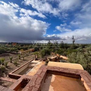 ***Maison VNA sur 6700m² de terrain Rte de l'Ourika***