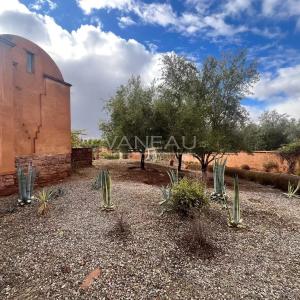 ***Maison VNA sur 6700m² de terrain Rte de l'Ourika***