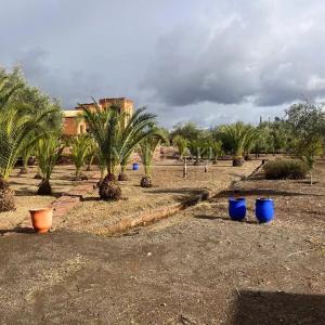 ***Maison VNA sur 6700m² de terrain Rte de l'Ourika***