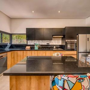 ****Villa moderne avec piscine dans residence****