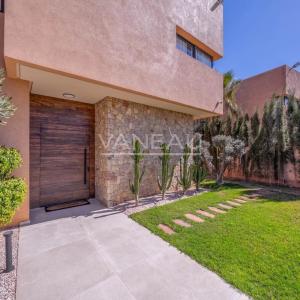 ****Villa moderne avec piscine dans residence****