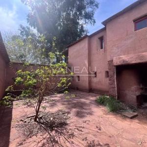 **** Terrain de culture Bio certifié et sa ferme ***