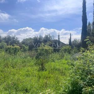 **** Terrain de culture Bio certifié et sa ferme ***